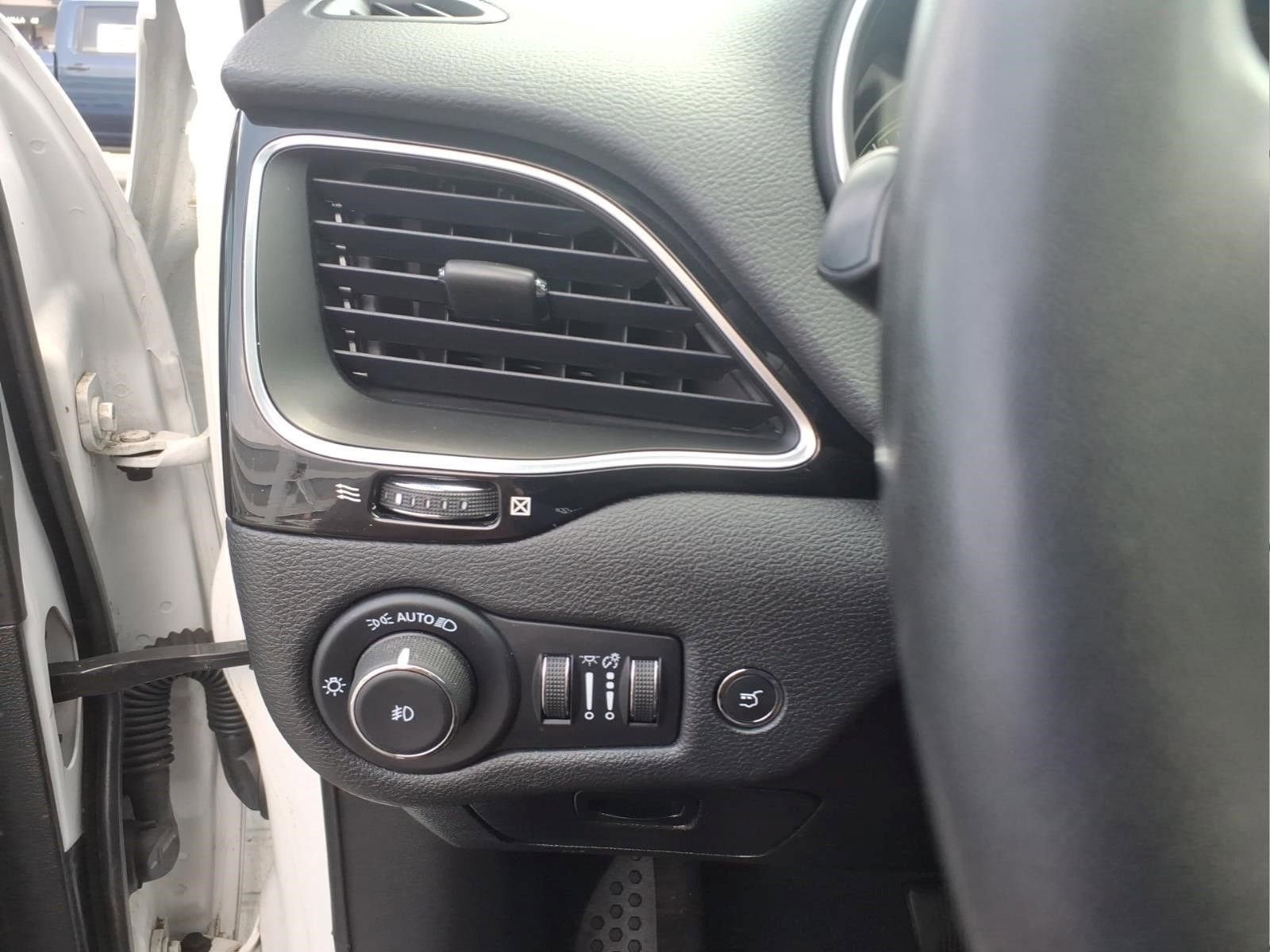 2022 Jeep Cherokee Altitude