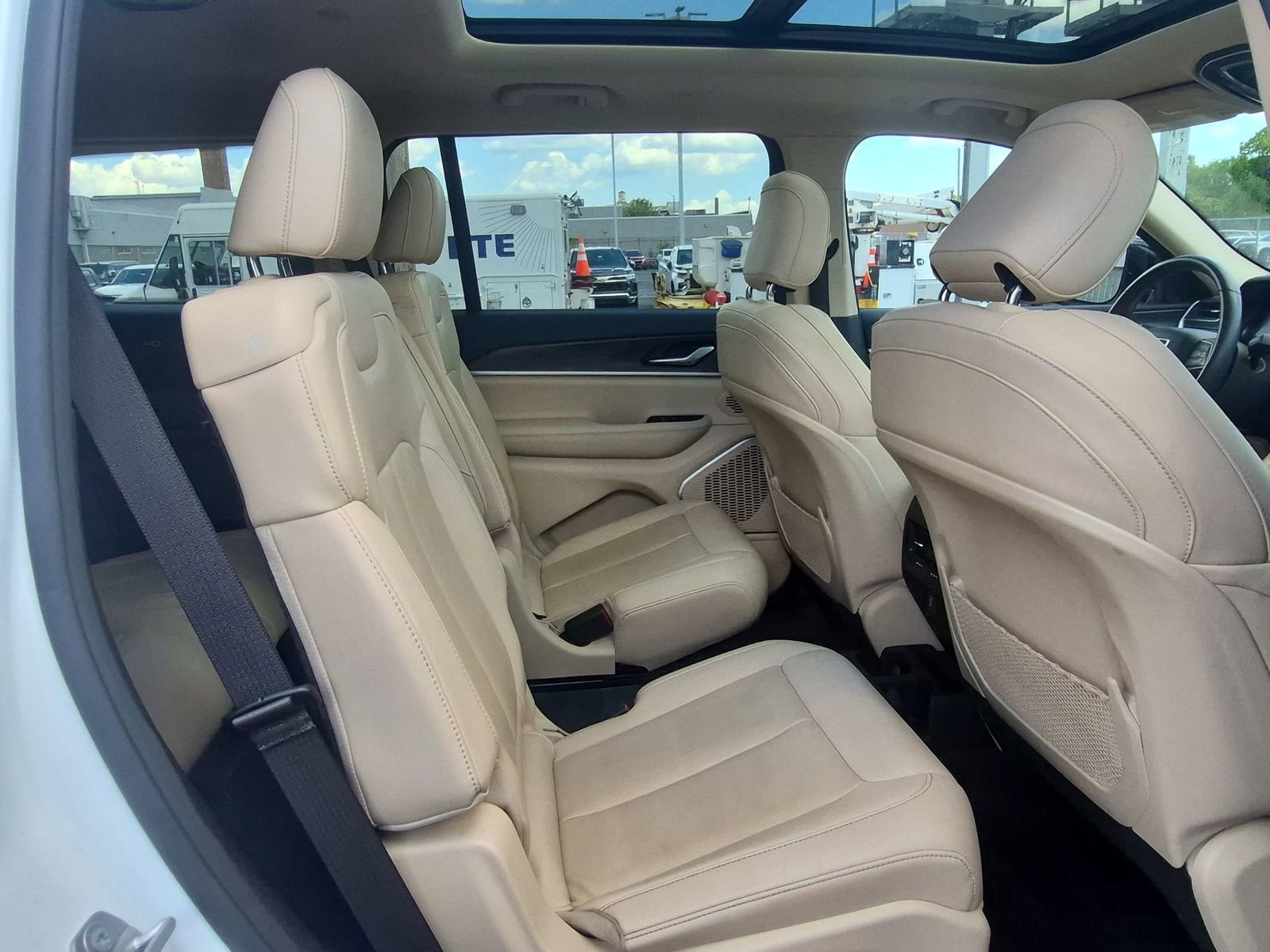 2022 Jeep Grand Cherokee L Limited 4x4