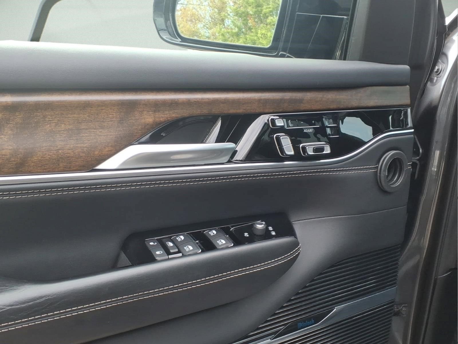 2024 Jeep Grand Wagoneer L 4x4