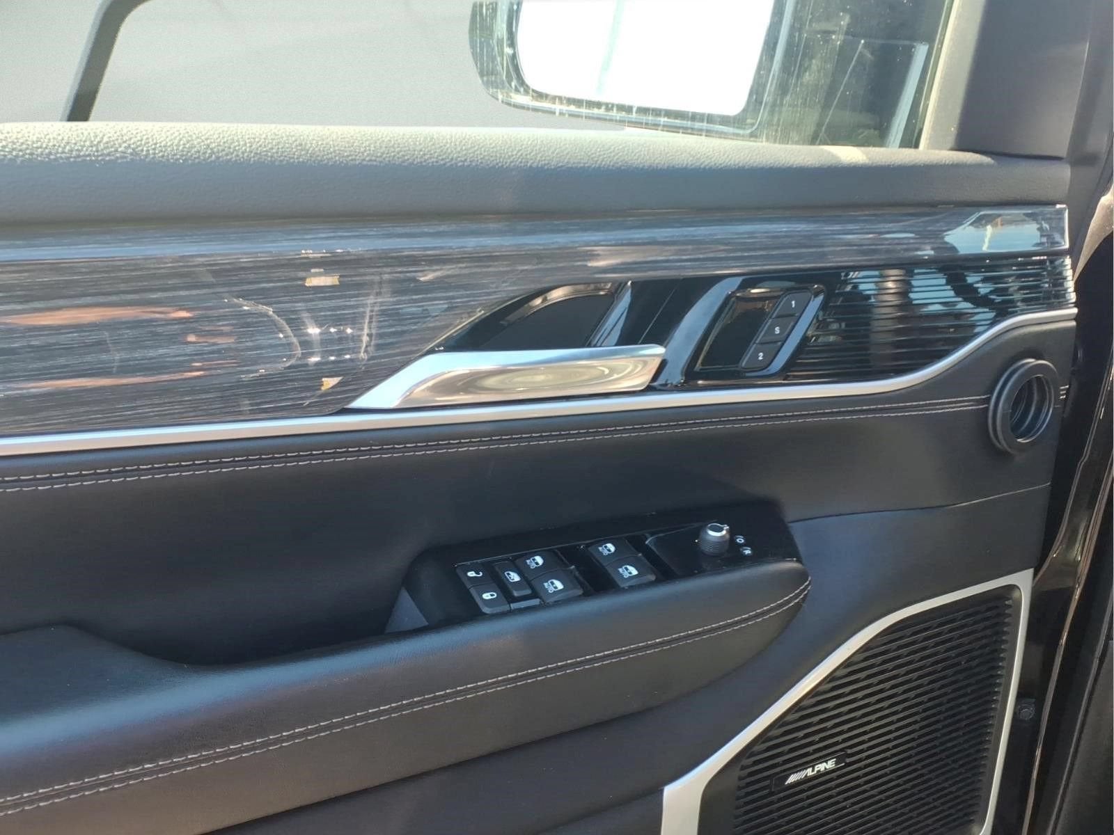 2022 Jeep Wagoneer Series II