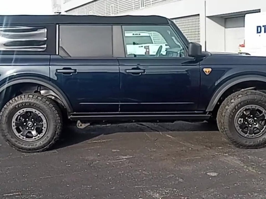 2021 Ford Bronco Base