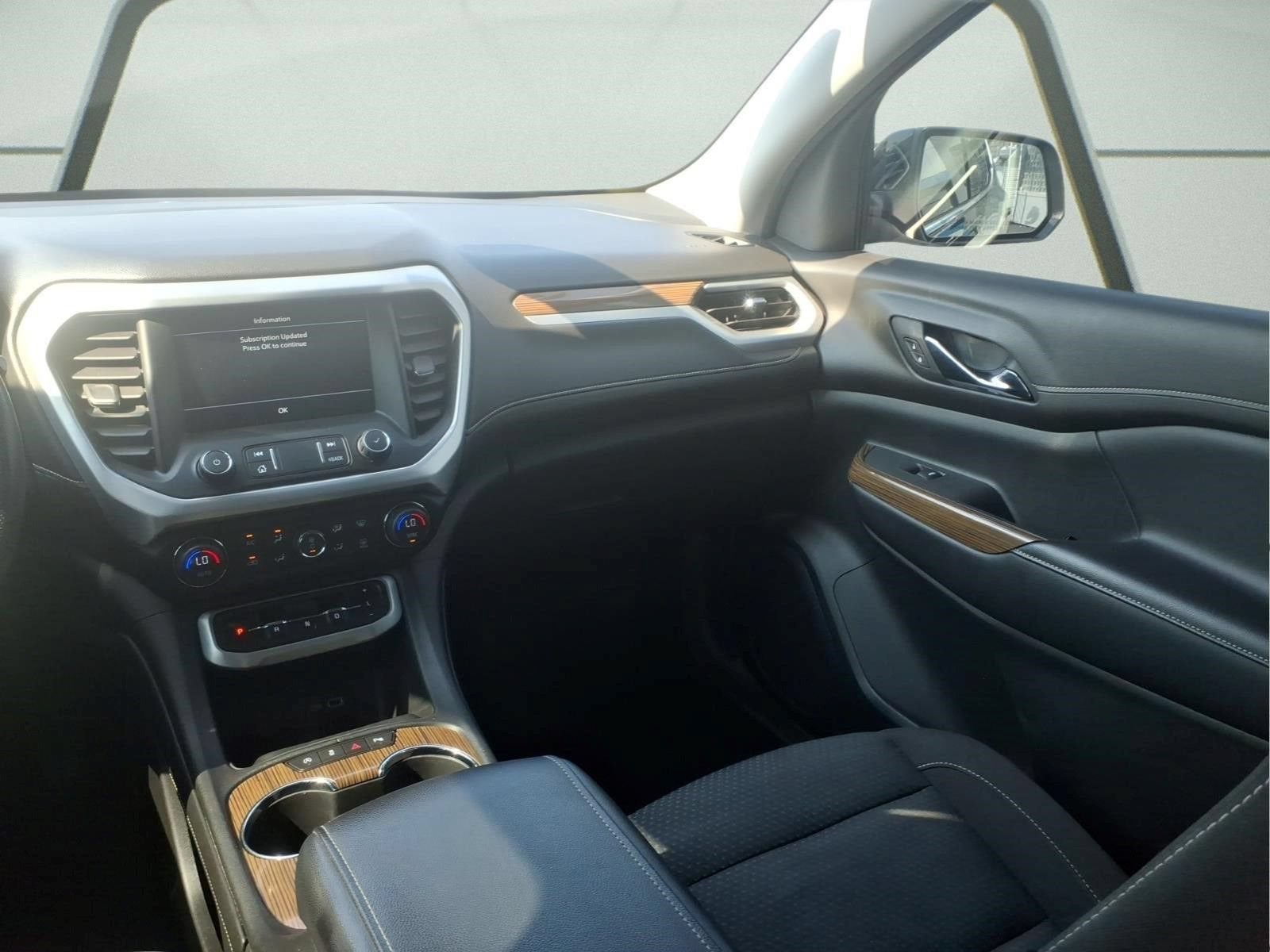 2021 GMC Acadia SLE