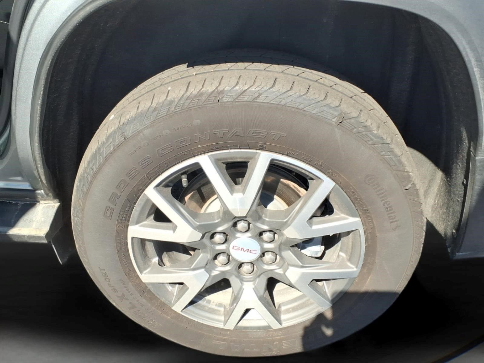 2023 GMC Acadia SLE