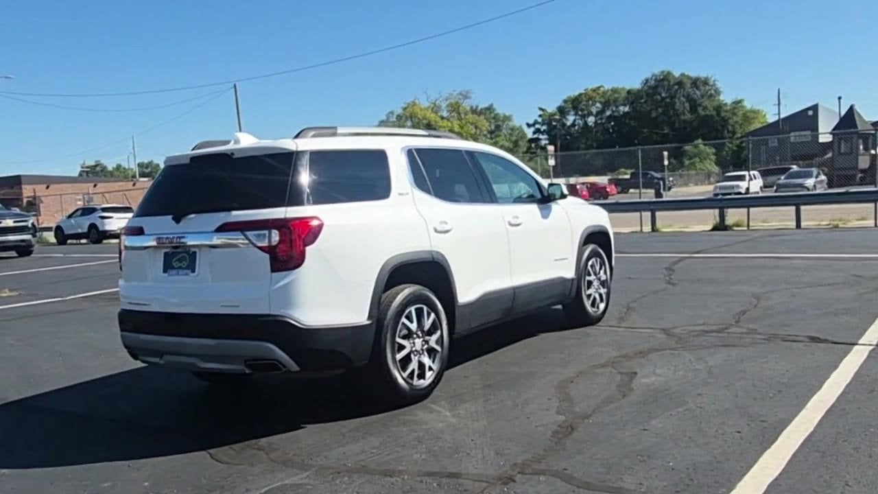 2023 GMC Acadia SLT