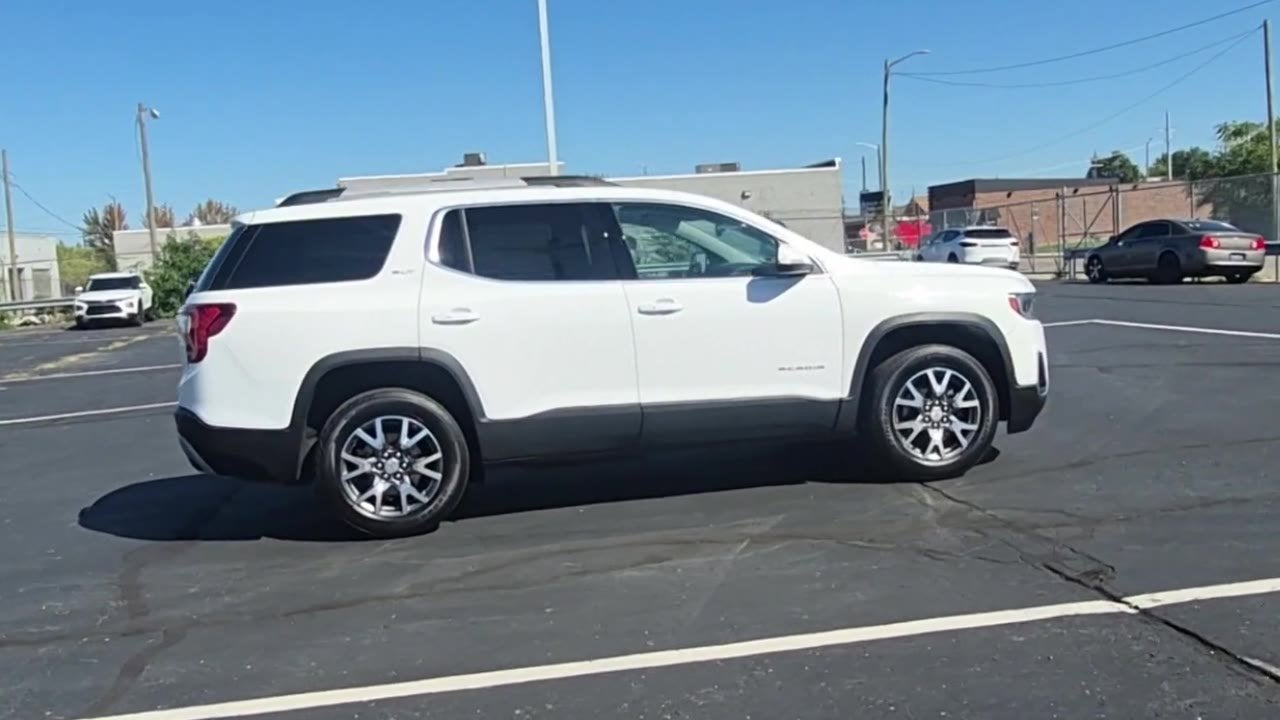 2023 GMC Acadia SLT