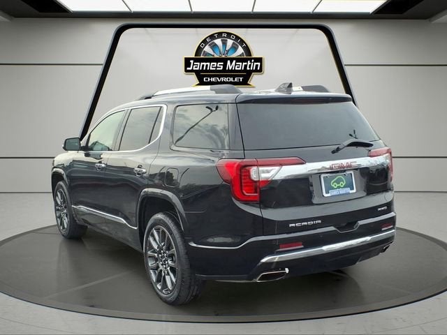 2023 GMC Acadia Denali