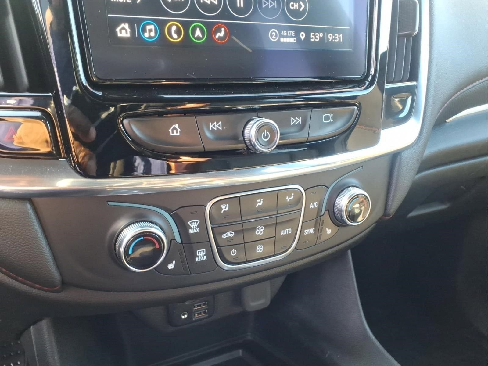 2023 Chevrolet Traverse RS