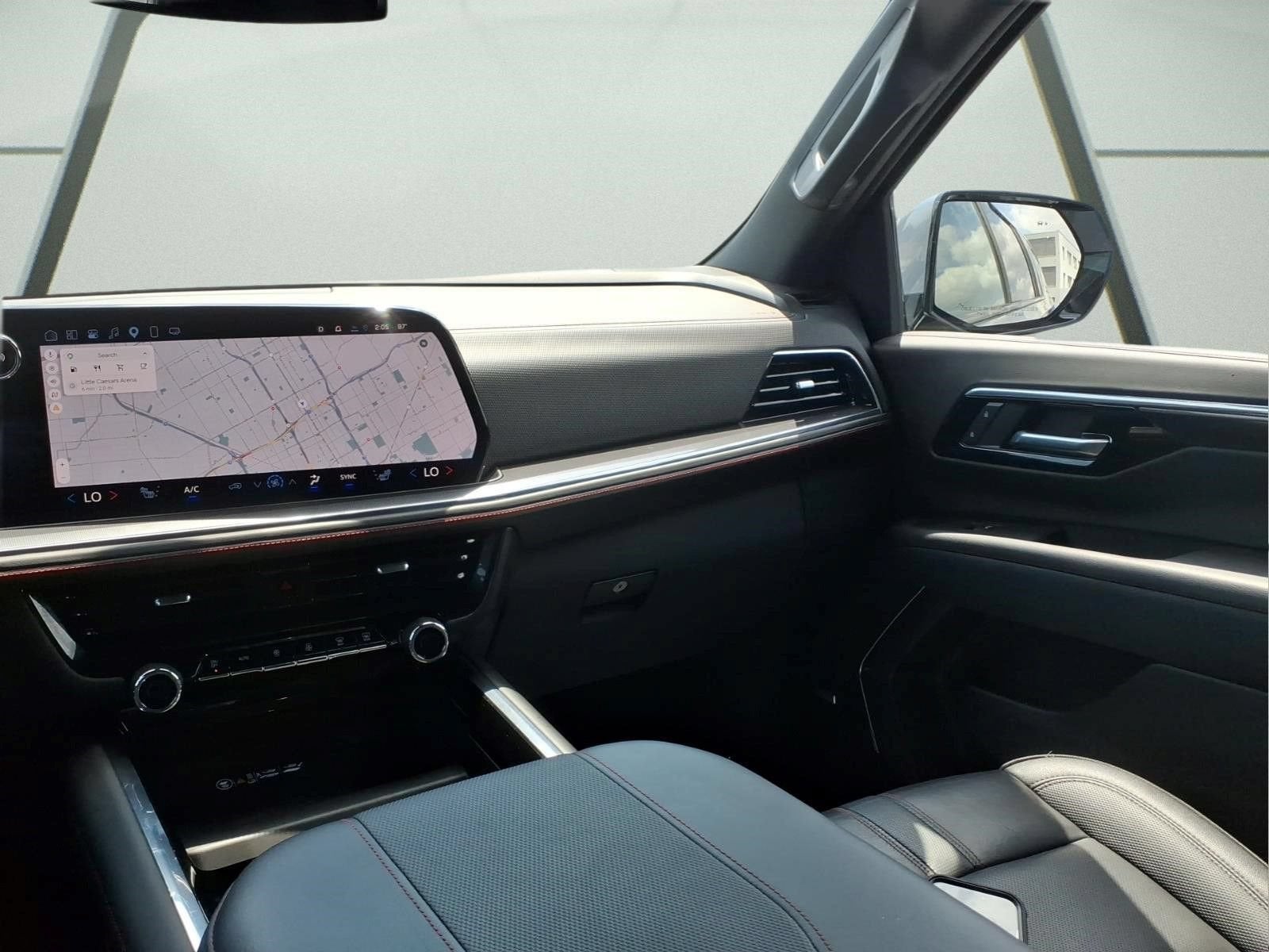 2025 Chevrolet Suburban RST