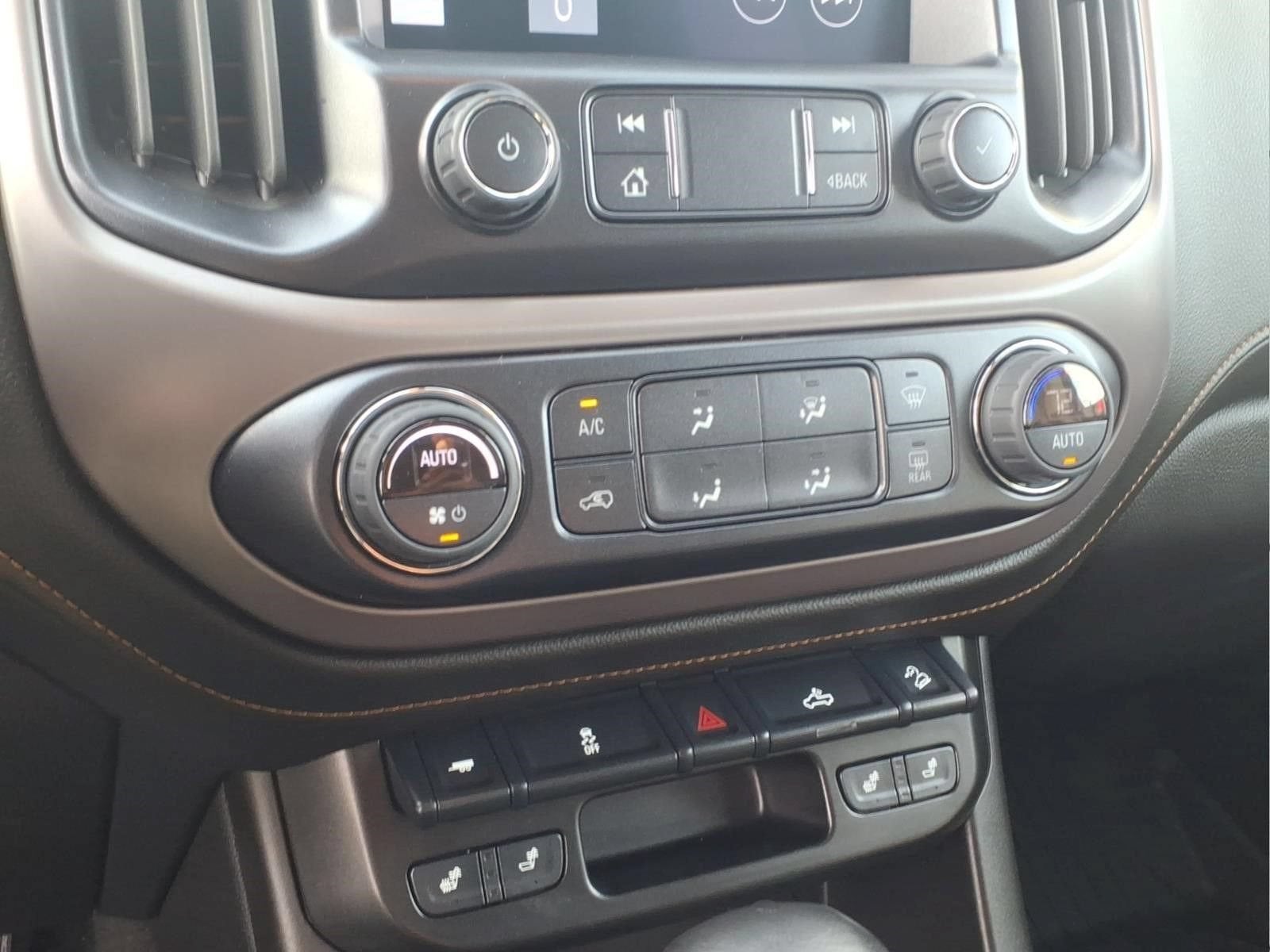 2022 GMC Canyon 4WD AT4 w/Cloth