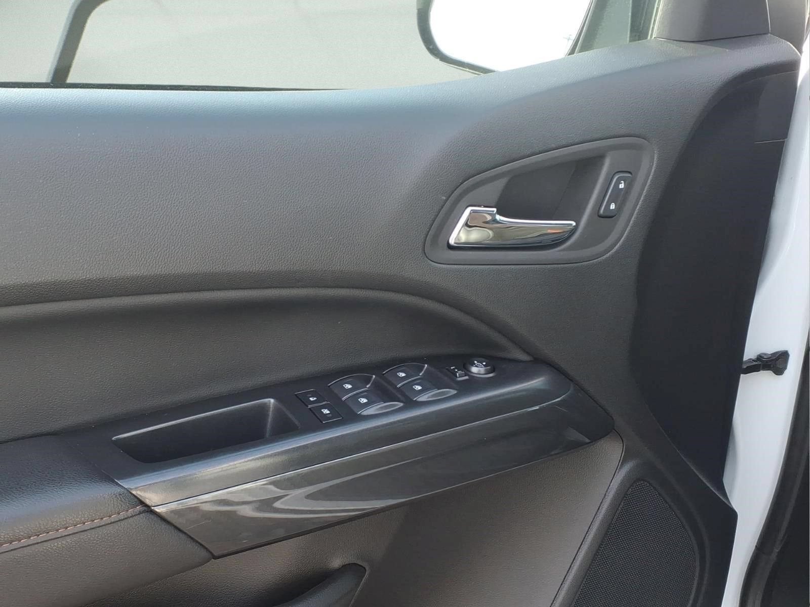 2022 GMC Canyon 4WD AT4 w/Cloth