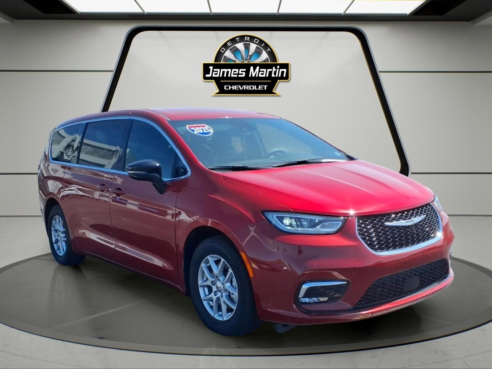 2025 Chrysler Pacifica Select