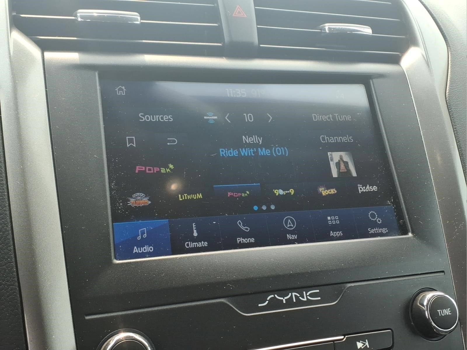 2020 Ford Fusion SE