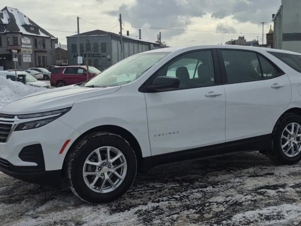 2024 Chevrolet Equinox LS