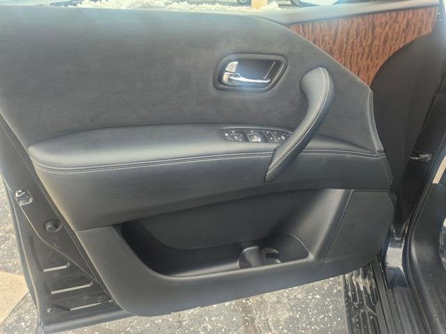 2017 Nissan Armada SV