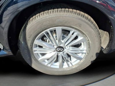 2024 INFINITI QX80 LUXE