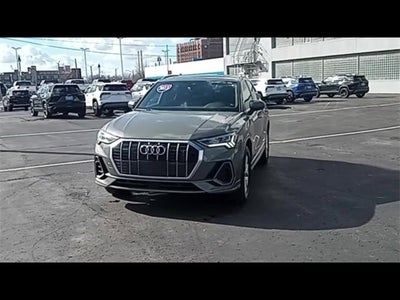 2023 Audi Q3 S line Premium