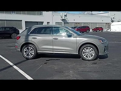 2023 Audi Q3 S line Premium