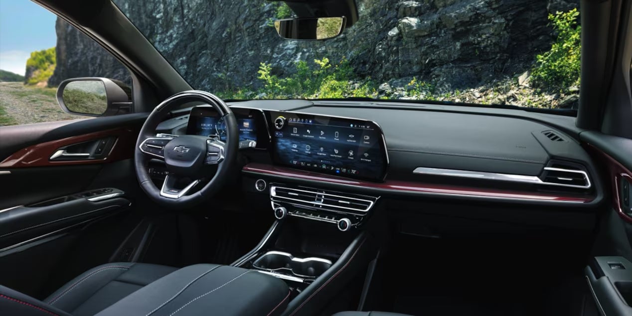 2025 Chevrolet Traverse Interior